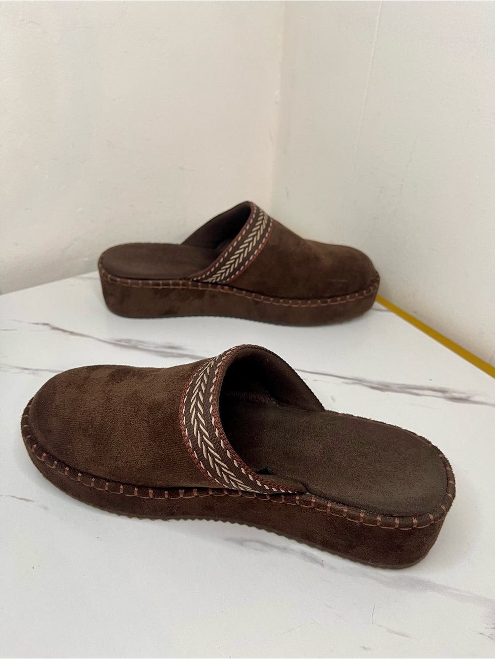 Skechers Brown Chocolate Suede Slip-On Clog Mule with Braided Trim Size 8 - Picture 3 of 13
